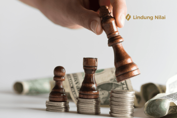 Perbedaan futures dan forward ada pada fleksibilitas, risiko kredit, likuiditas, dan kecocokan dengan strategi hedging yang dibutuhkan.